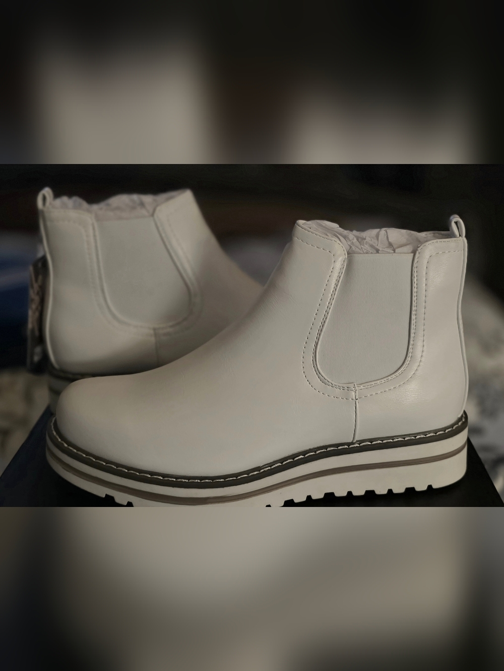 Jabasic White Chelsea Ankle Boots with Contrasted Sole